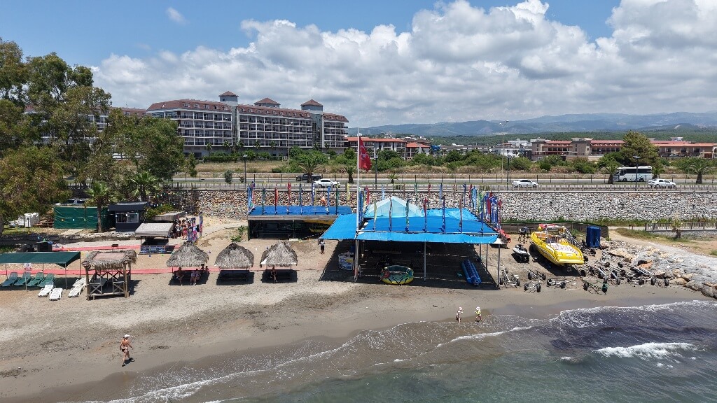 Garazor Watersports Station